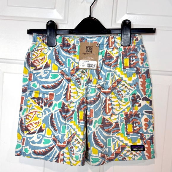 Kid's Patagonia Funhoggers Shorts, NWT: Thriving Planet in Lago Blue, Size M(10) - Picture 1 of 13